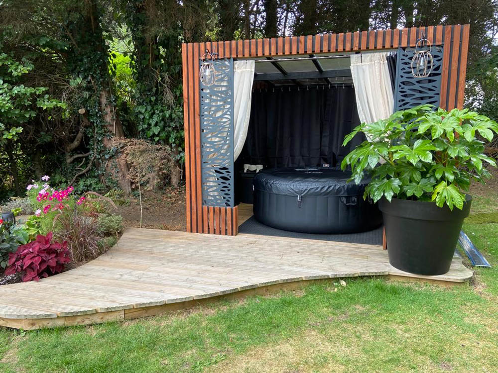 Garden Rooms Urmston. Recent Build From Life Changing Spaces Ltd.
